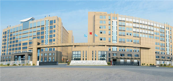 智能缝纫设备的未来：杰克科技在多领域合作中的突破与展望